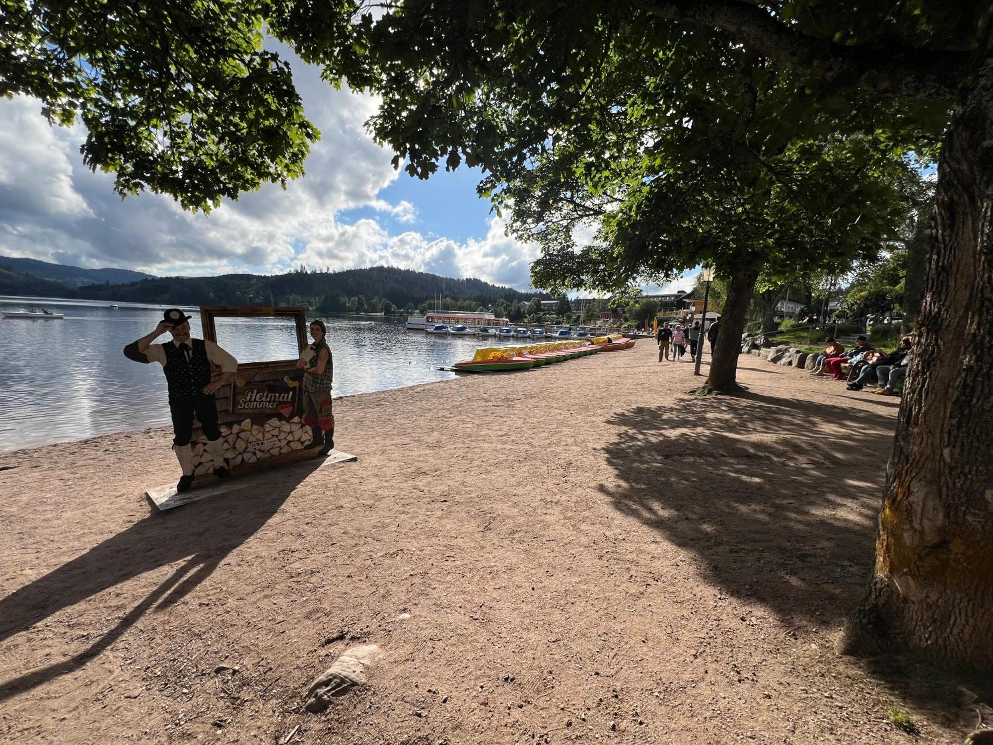 Ferienwohnung Panoramablick Mit Privatparkplatz, 2 Balkone Und 1,5 Baeder Titisee-Neustadt Exterior foto